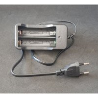 Зарядний пристрій для акумуляторів 18650 на 2 слоти