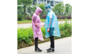 Плащі-дощовики